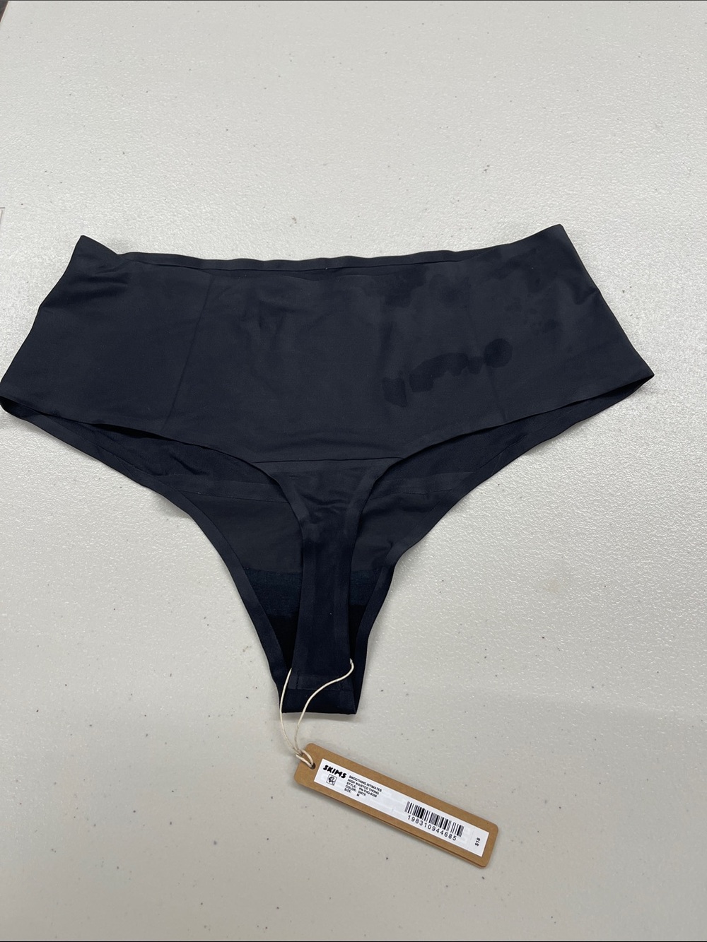 SKIMS smoothing intimates high waisted thong onyx M